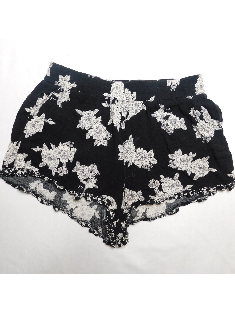 Alya Womens Floral Shorts Size S Black White Smocked Waist Ruffle Flowy Boho